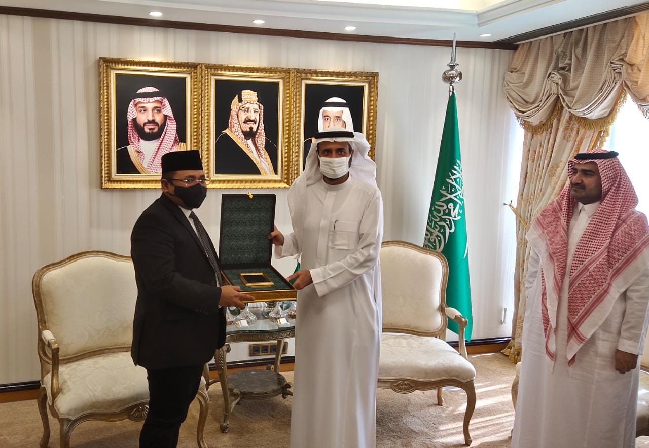 Menag Yaqut bertemu Menteri Haji dan Umrah Arab Saudi